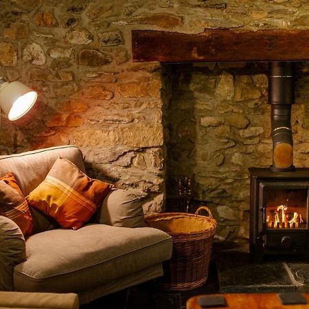 St Davids Hideaway With Roll-Top Bath & Log Burner Екстер'єр фото