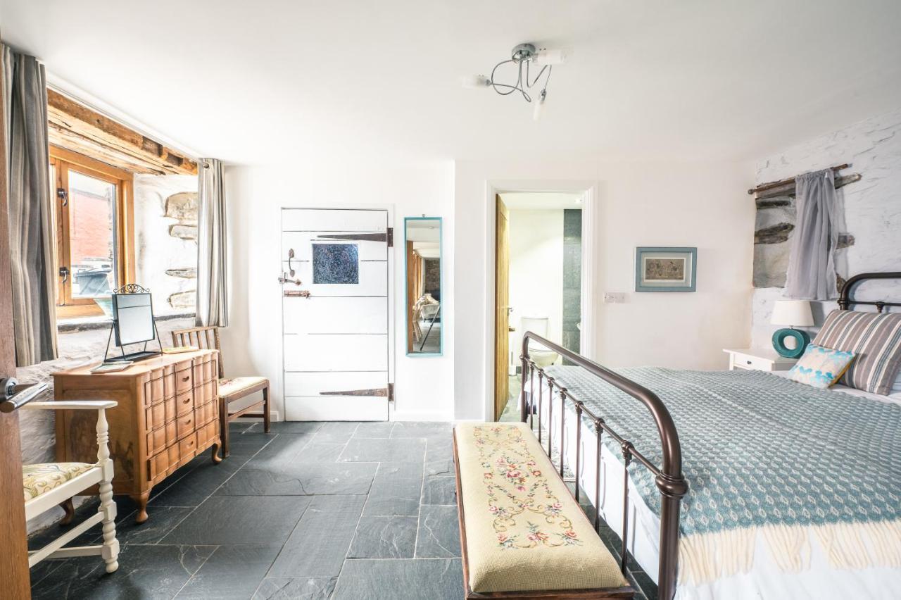 St Davids Hideaway With Roll-Top Bath & Log Burner Екстер'єр фото