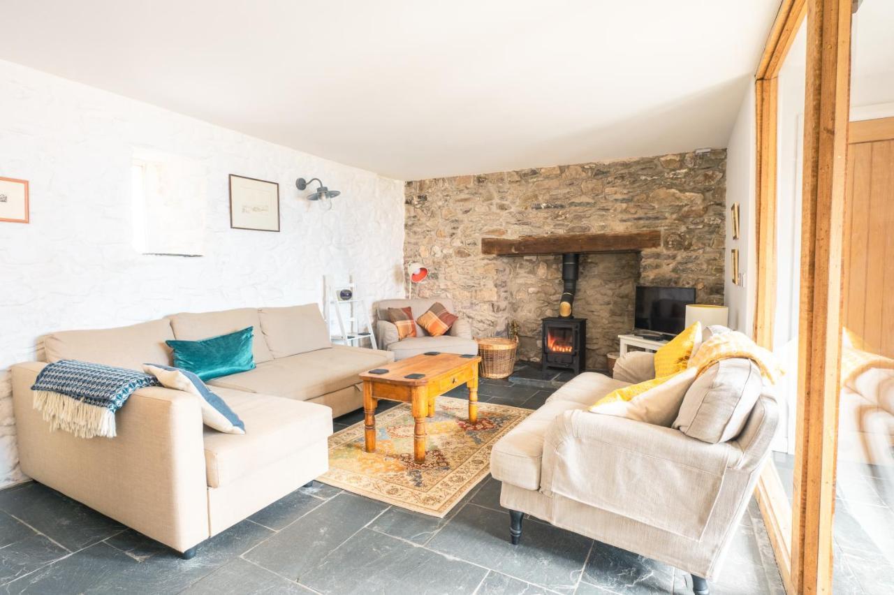 St Davids Hideaway With Roll-Top Bath & Log Burner Екстер'єр фото
