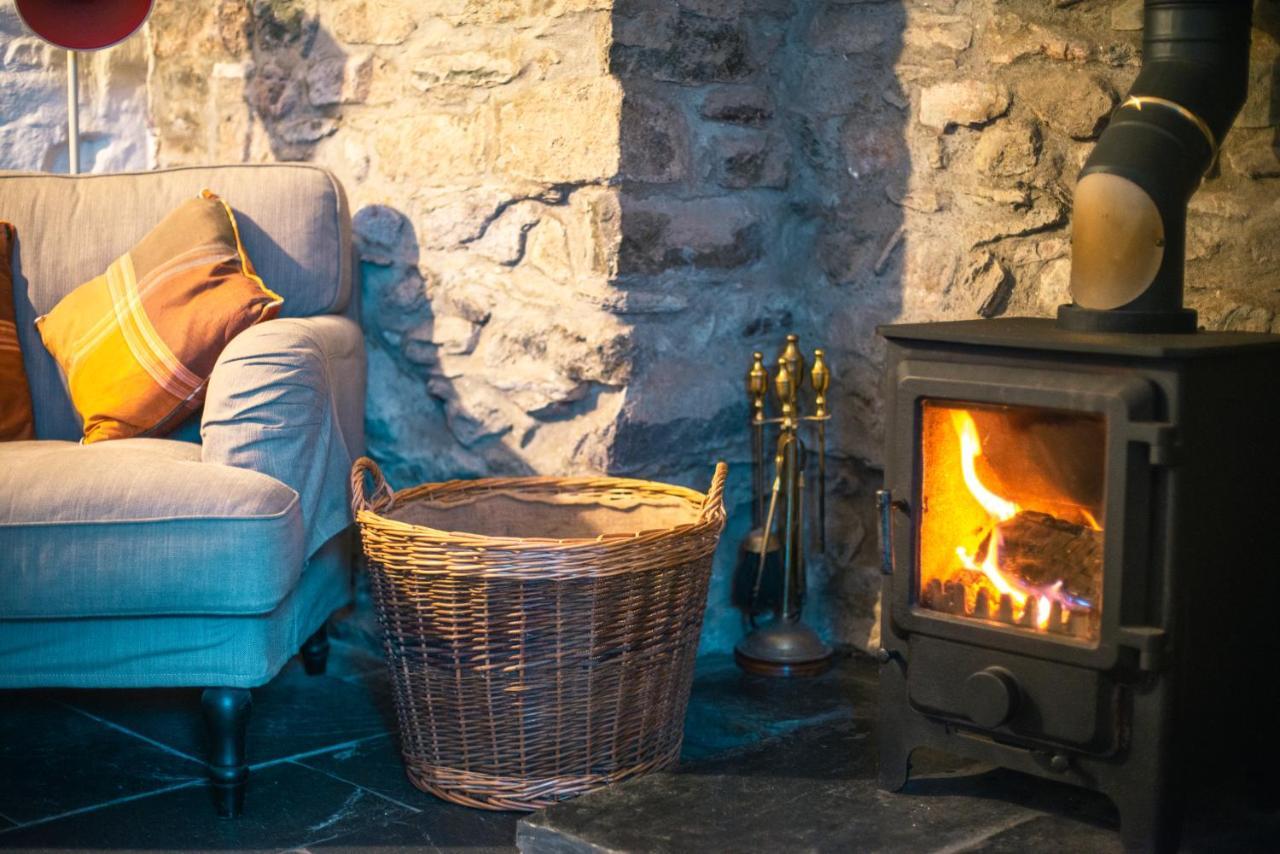 St Davids Hideaway With Roll-Top Bath & Log Burner Екстер'єр фото